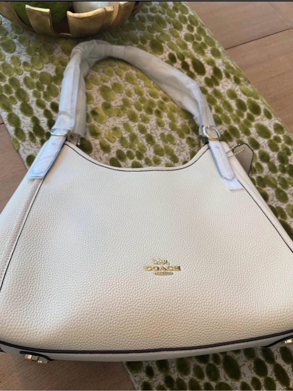 NWT Coach Erin Shoulder Bag CAQ86 Gold Chalk Pebbled Leather Large